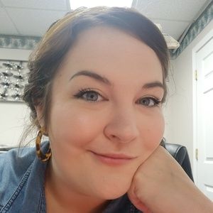 Meet your Posher, Haley